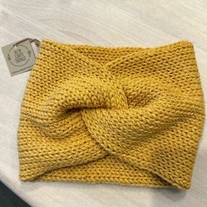 Yellow knit head wrap